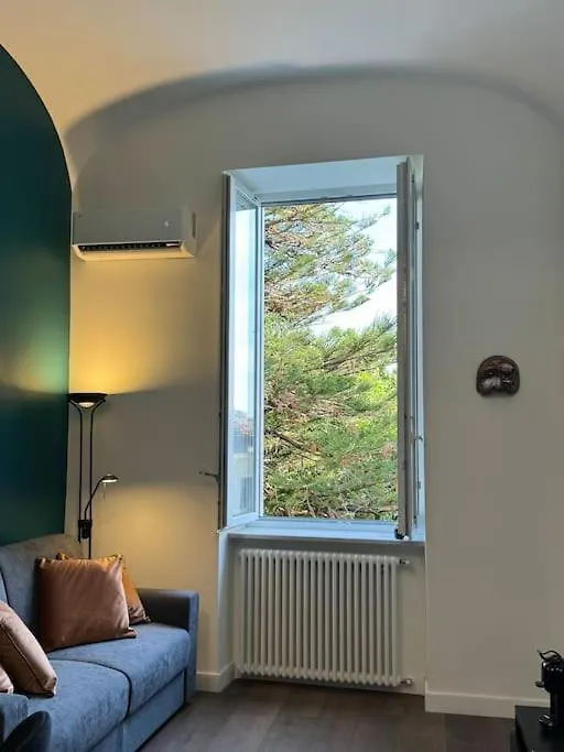 Relais Del Gesu, Napoli Centro Storico Apartment Italy
